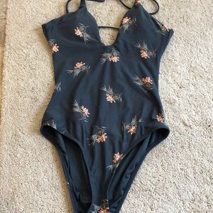 O’Neill Womens one piece swimsuit